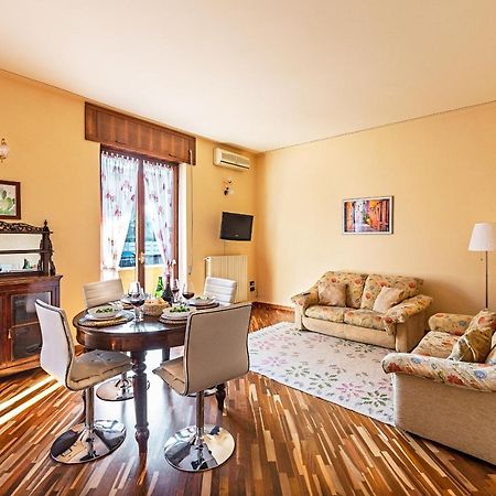 La Magnolia 2 Apartment By Wonderful Italy Desenzano del Garda Exterior photo